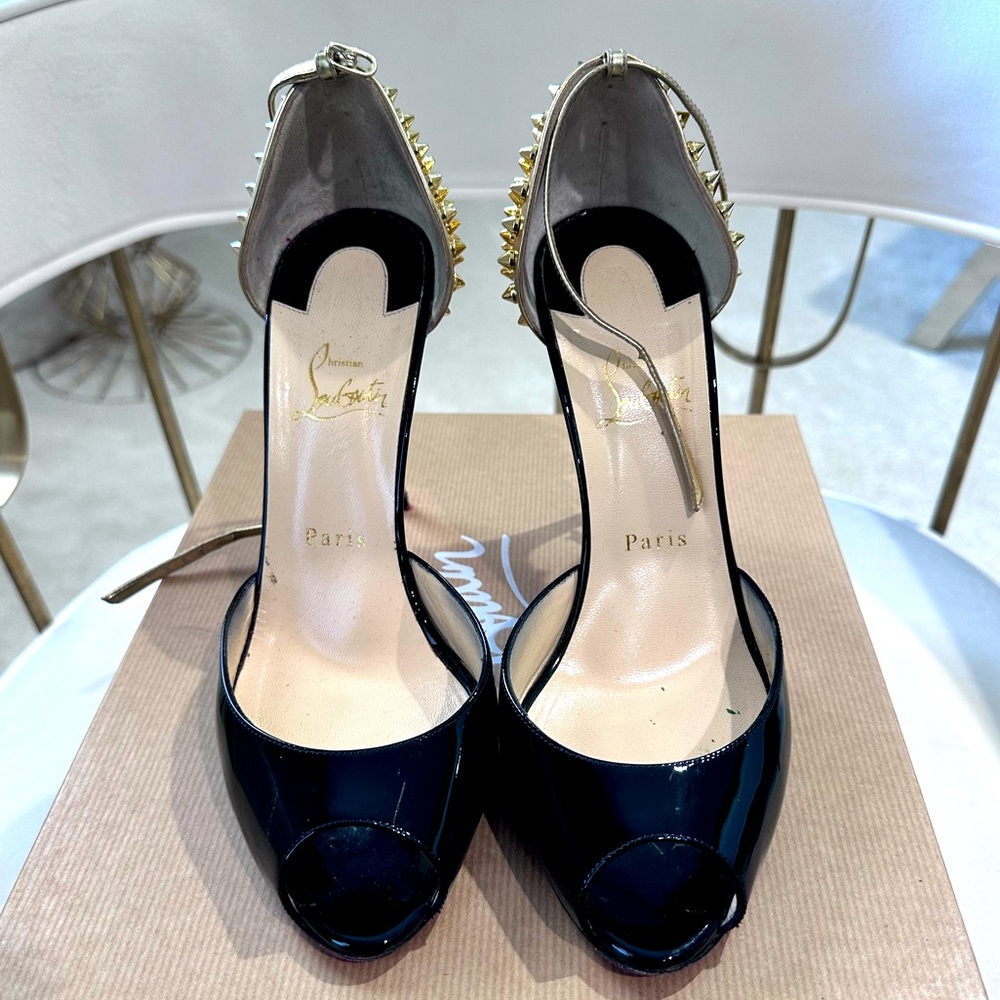 Authentic Pina Spike 100 patent Christian Louboutin pumps
